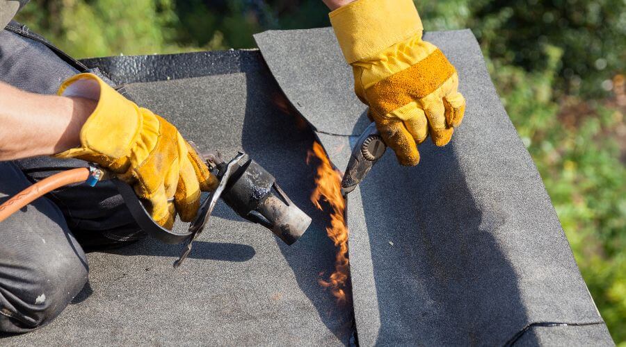 Professional residential roofers in Melvin, MI